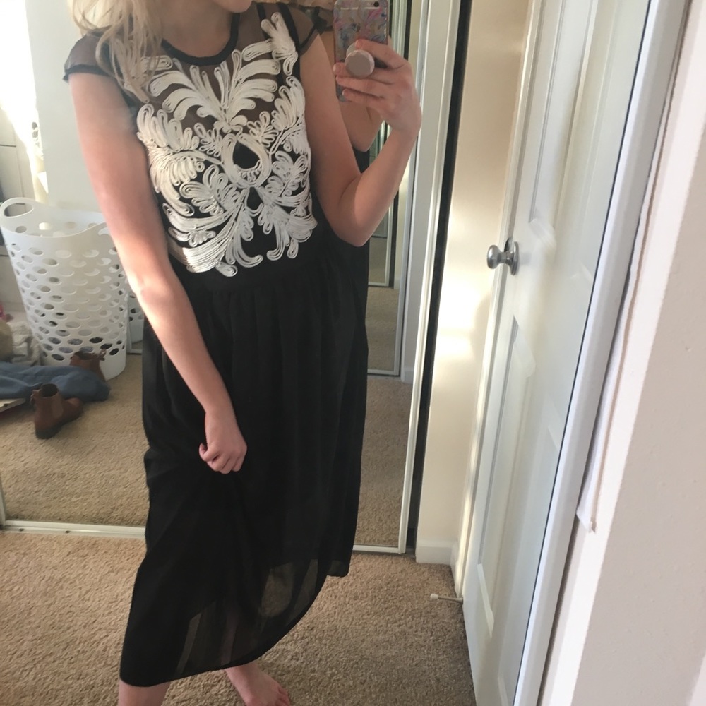Black and White Appliqué Dress